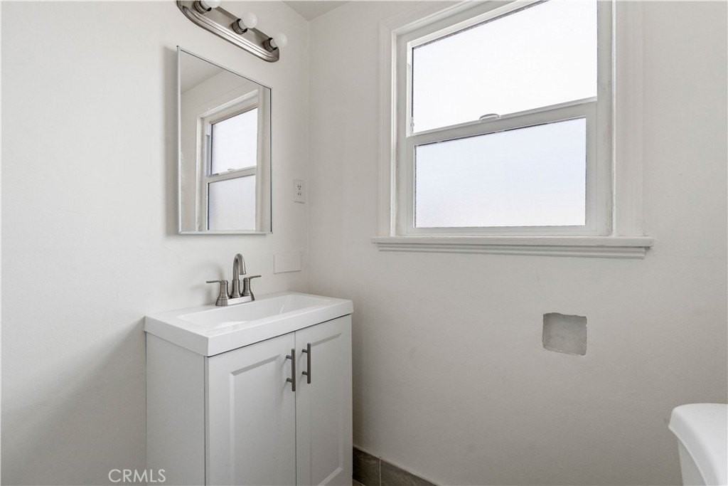 266 W 9th St #266 - Photo 2 of 7