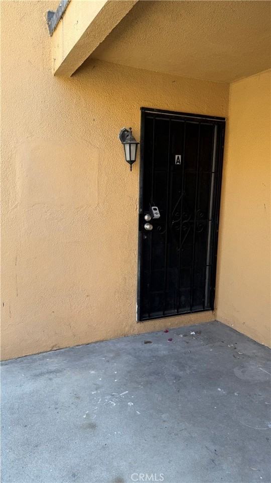 1879 E Jay St #B - Photo 2 of 5