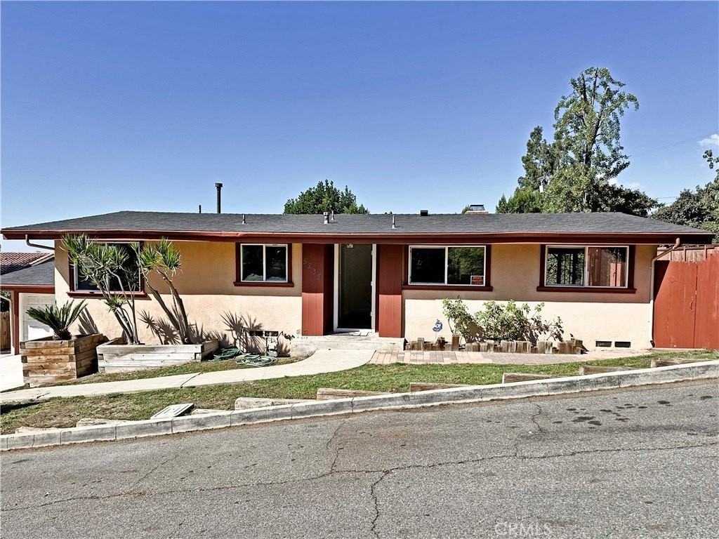 5235 Palm Ave - Photo 3 of 27