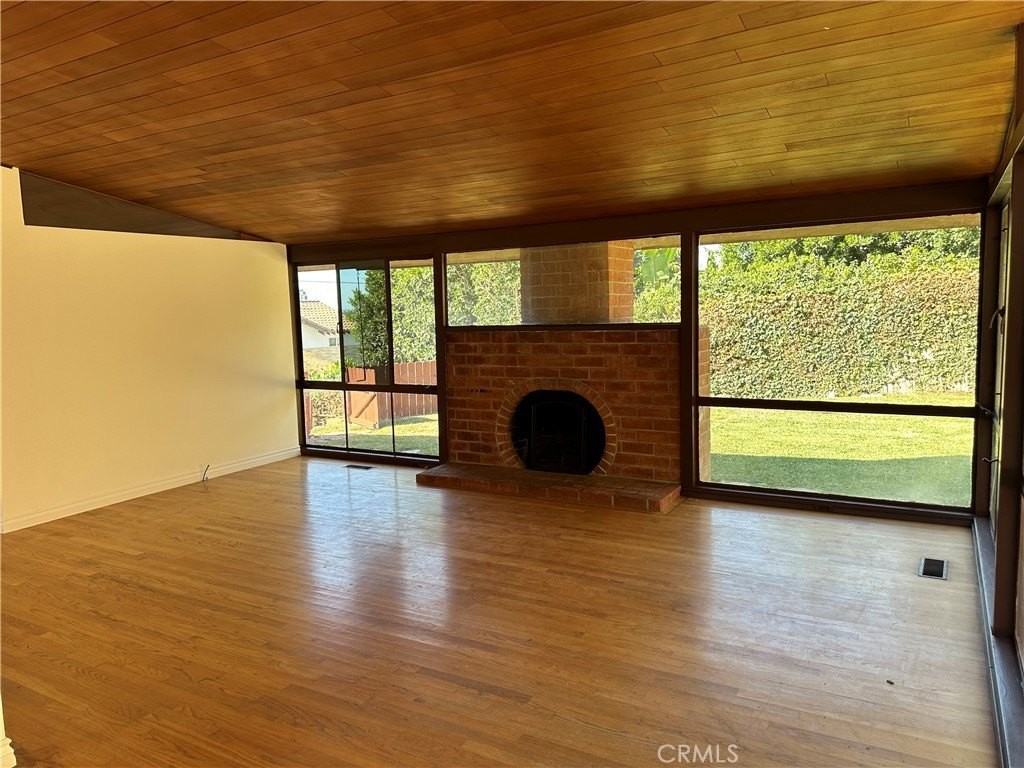 5235 Palm Ave - Photo 4 of 27