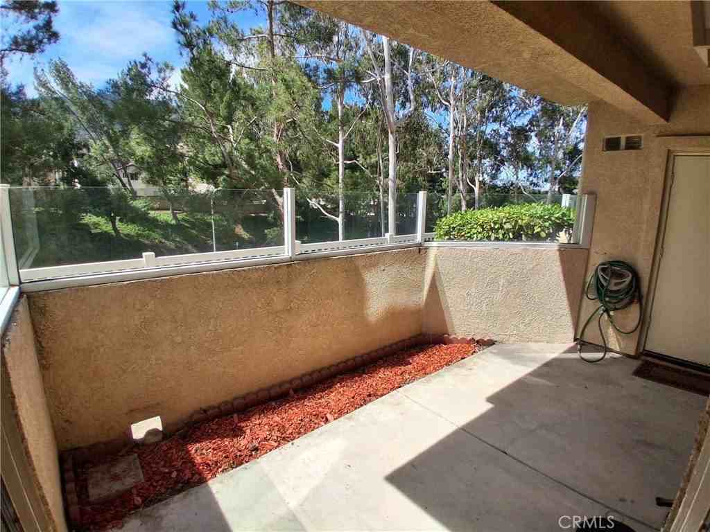 3190 Altura Ct #101 - Photo 4 of 35
