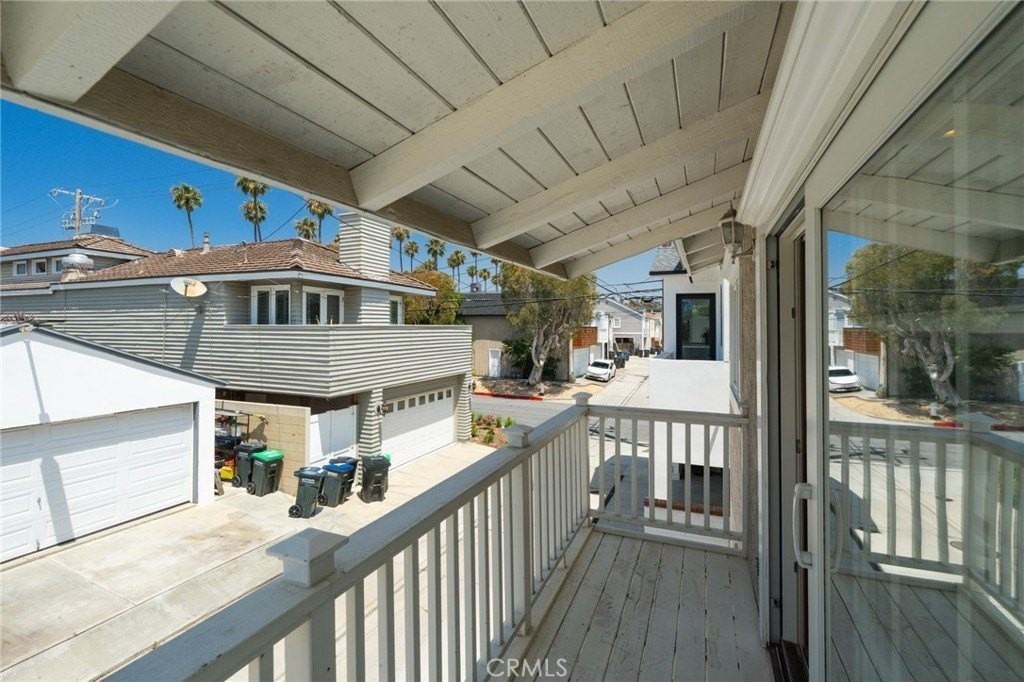 415 Heliotrope Ave - Photo 6 of 20