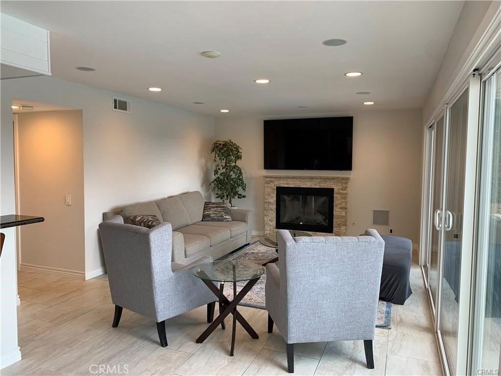28273 Leticia - Photo 6 of 19