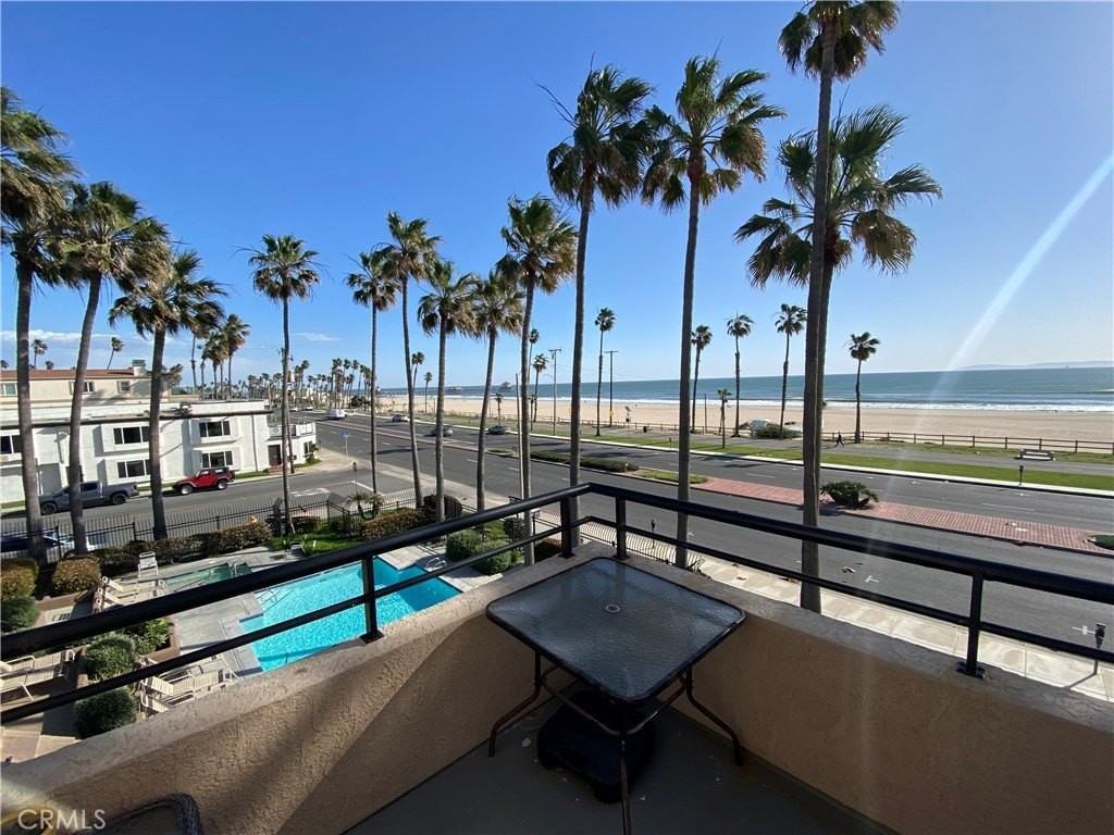 1200 Pacific Coast Hwy - Photo 2 of 16