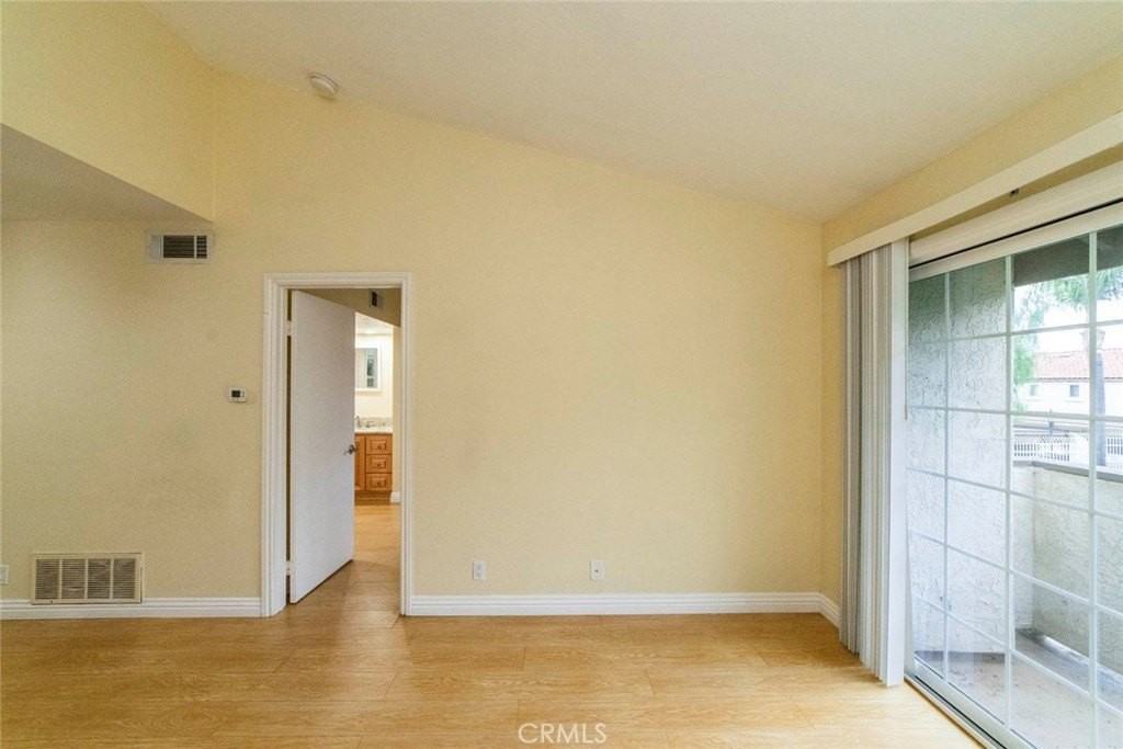 26212 Sanz - Photo 4 of 18