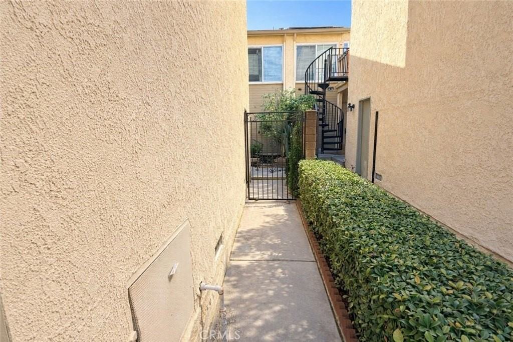 26005 Andrea Ct - Photo 2 of 39