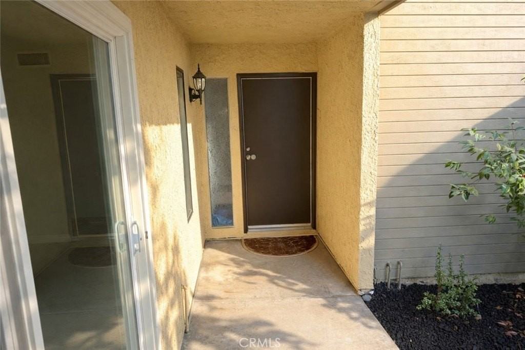 26005 Andrea Ct - Photo 4 of 39