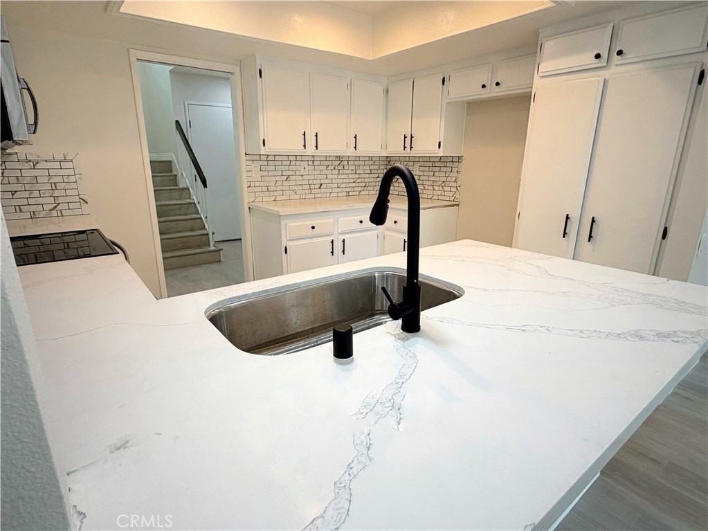 26005 Andrea Ct - Photo 7 of 39
