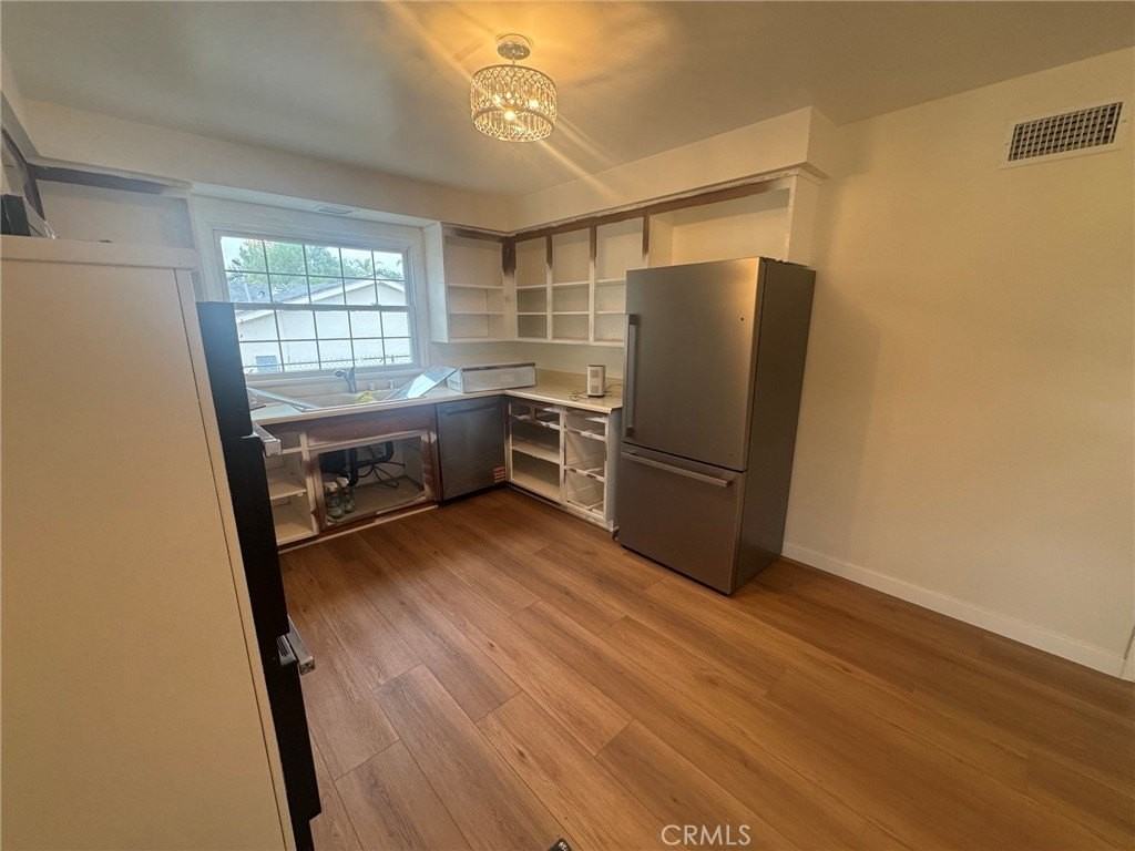 14166 Halper Rd - Photo 4 of 35