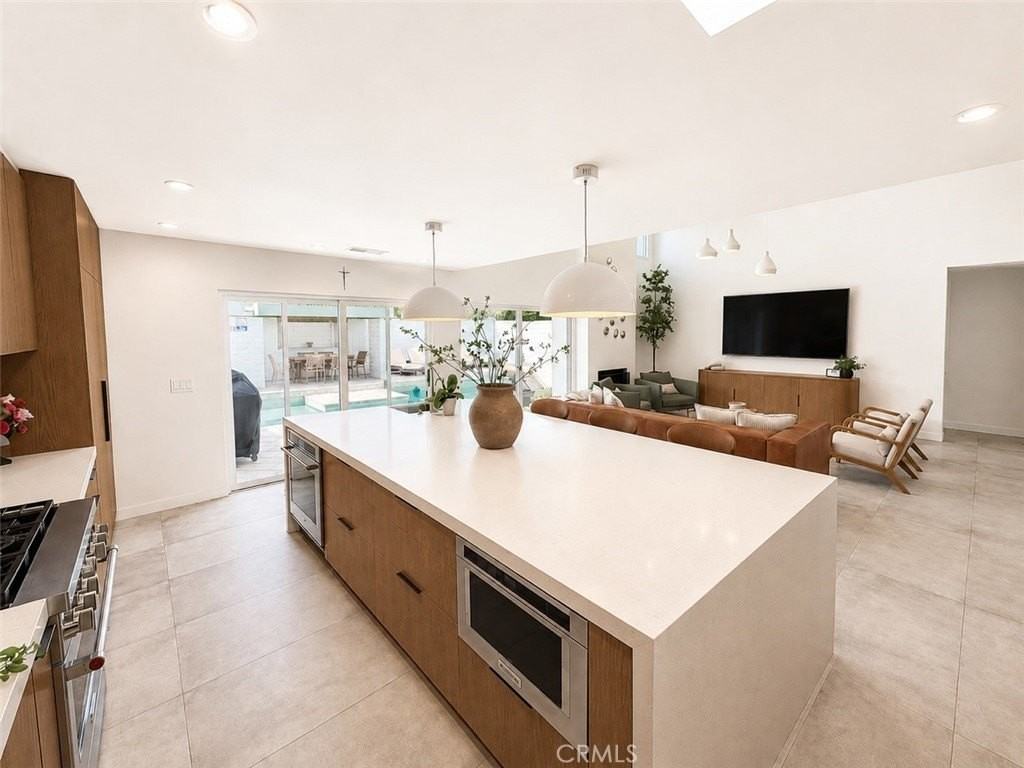 23971 Tasman Bay - Photo 4 of 47