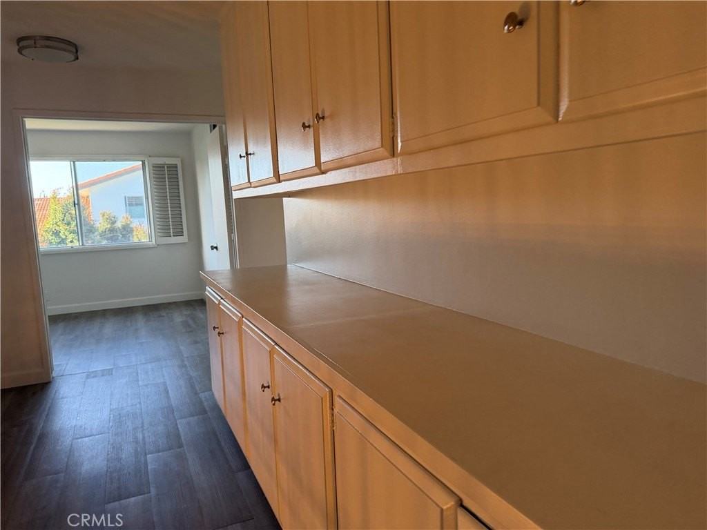 8281 Devilwood Cir - Photo 4 of 12