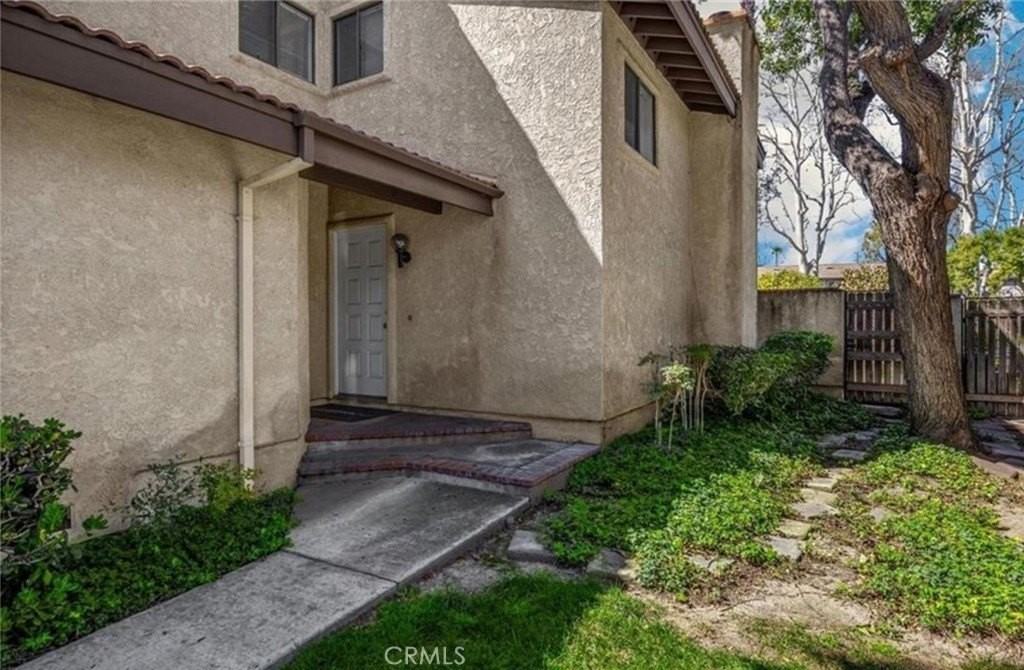 11896 Los Alisos Cir - Photo 3 of 38