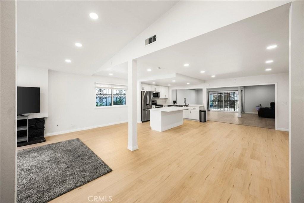13509 Destino St - Photo 4 of 39