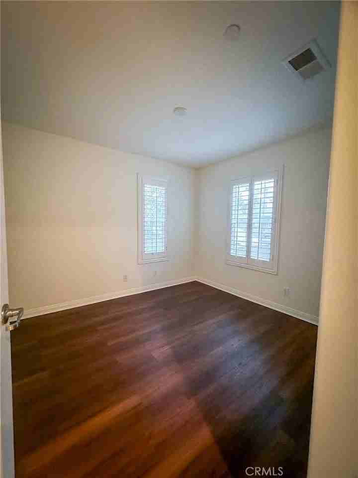 1414 Montgomery St - Photo 3 of 28