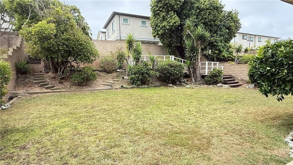4208 Michelle Dr - Photo 3 of 19