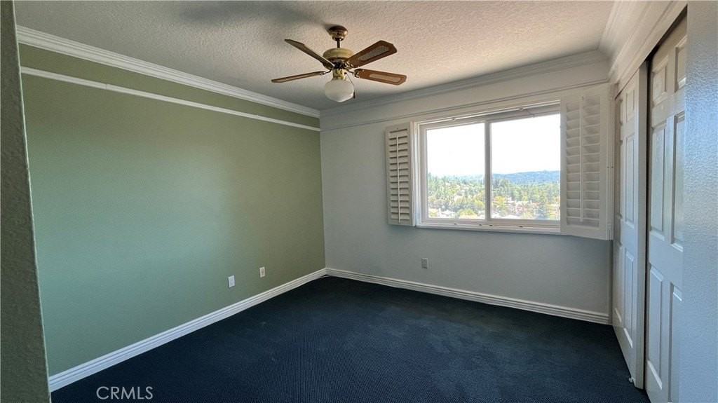 24574 Indian Hill Ln - Photo 5 of 37