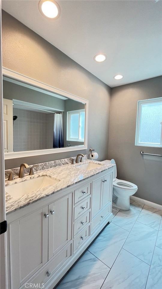 24574 Indian Hill Ln - Photo 6 of 37