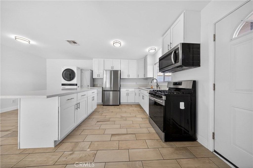 6904 Mclennan Ave - Photo 5 of 25