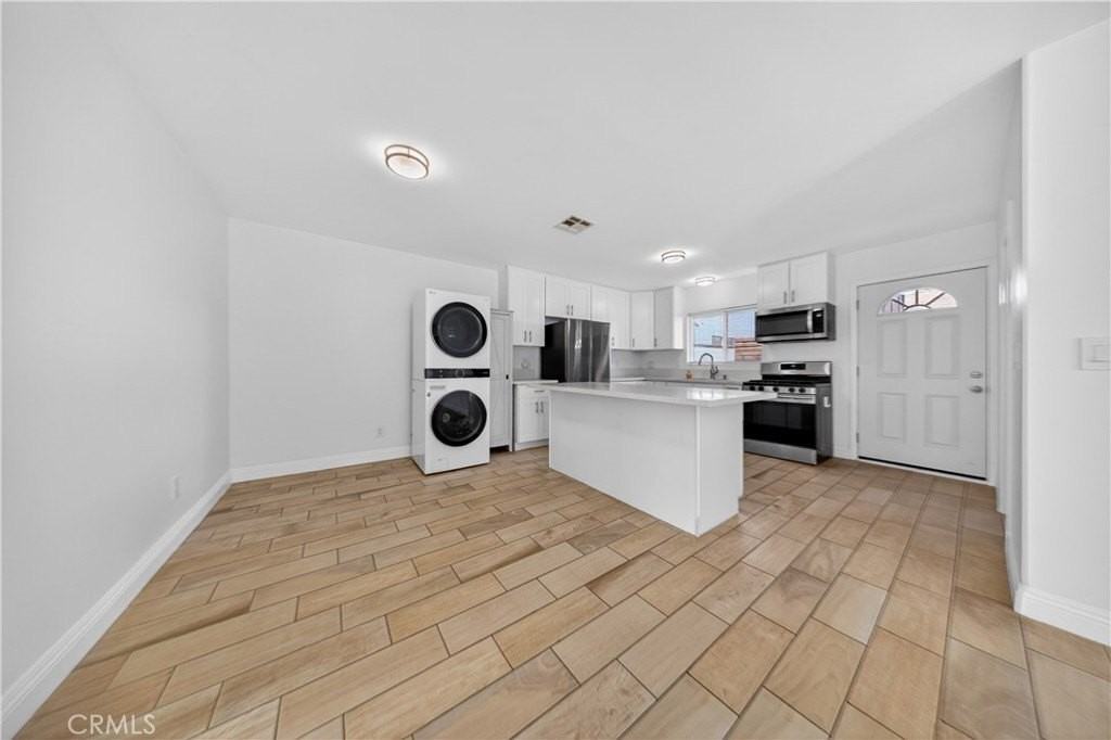 6904 Mclennan Ave - Photo 6 of 25