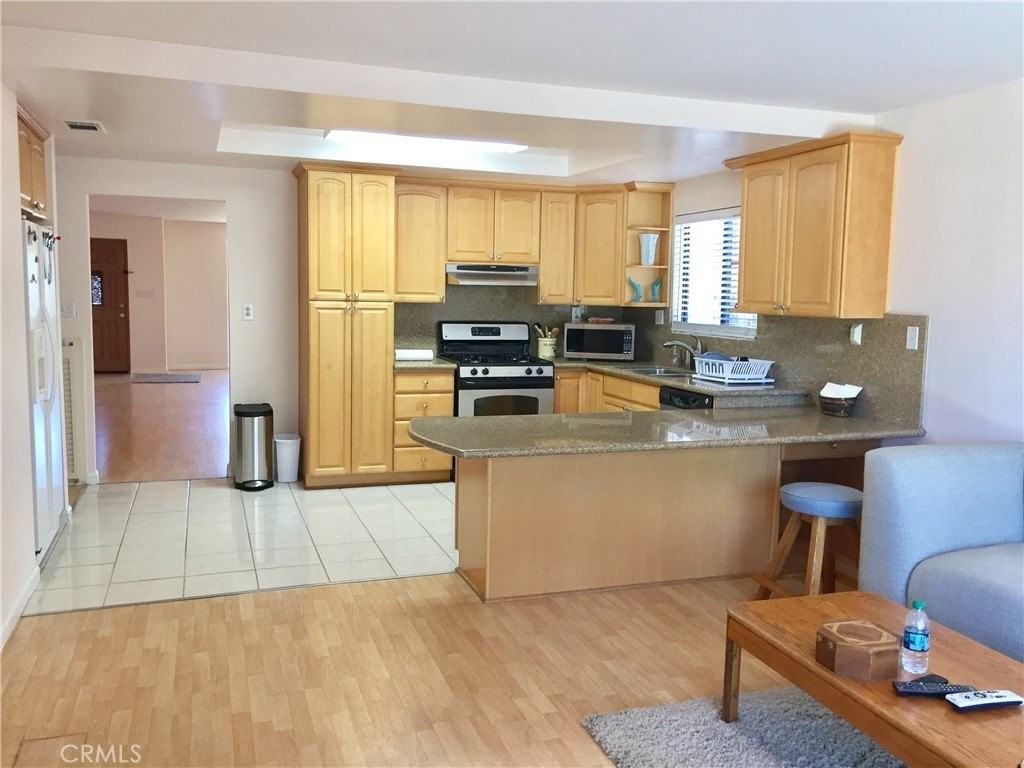 22451 Dolorosa St - Photo 3 of 17