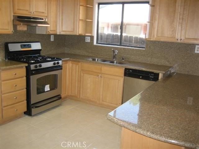 22451 Dolorosa St - Photo 5 of 17