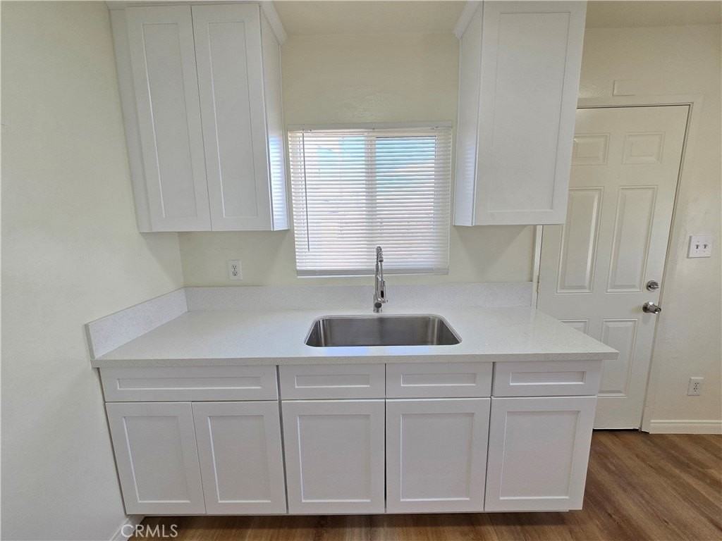 16049 L St #D - Photo 4 of 12