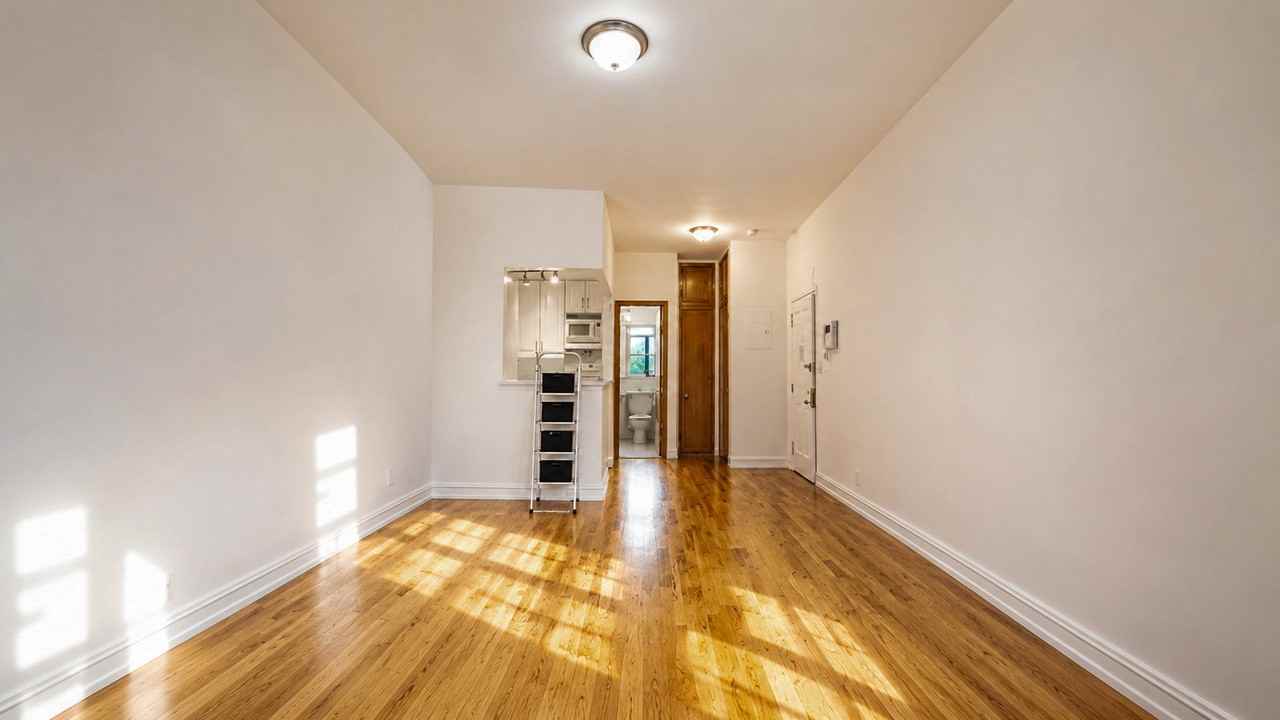 226 E 74th St #1FF - Photo 2 of 4