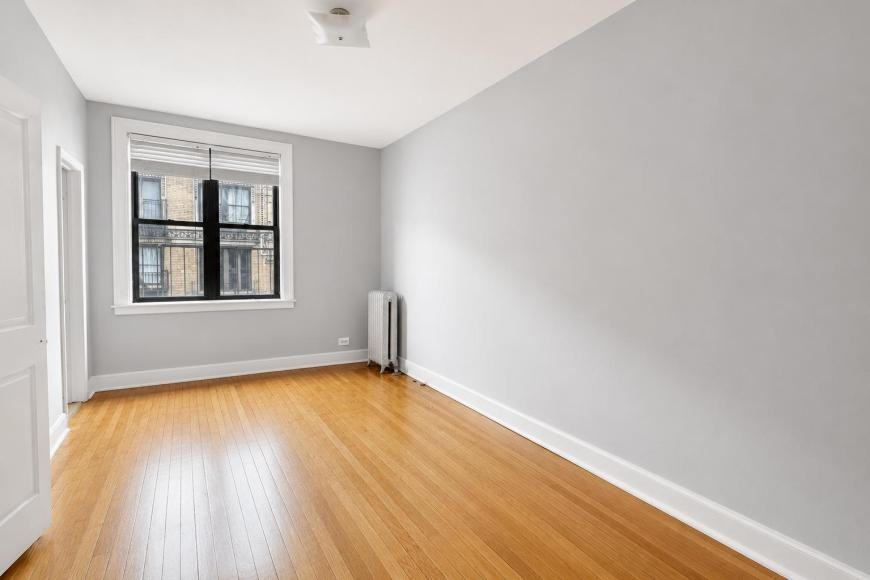 90 Pinehurst Ave - Photo 4 of 10