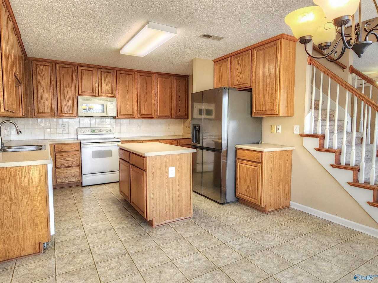 227 Park Stone Dr - Photo 5 of 17