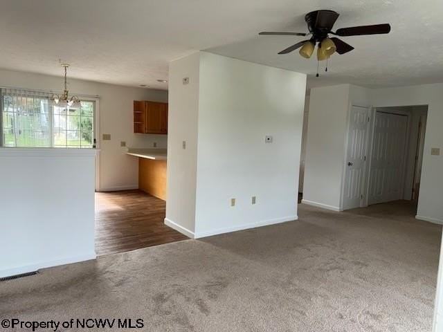 1392 Bennett Dr - Photo 3 of 23