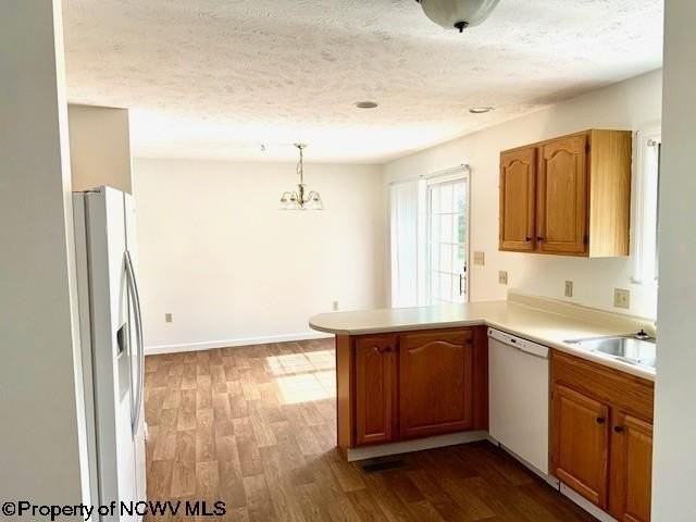 1392 Bennett Dr - Photo 6 of 23