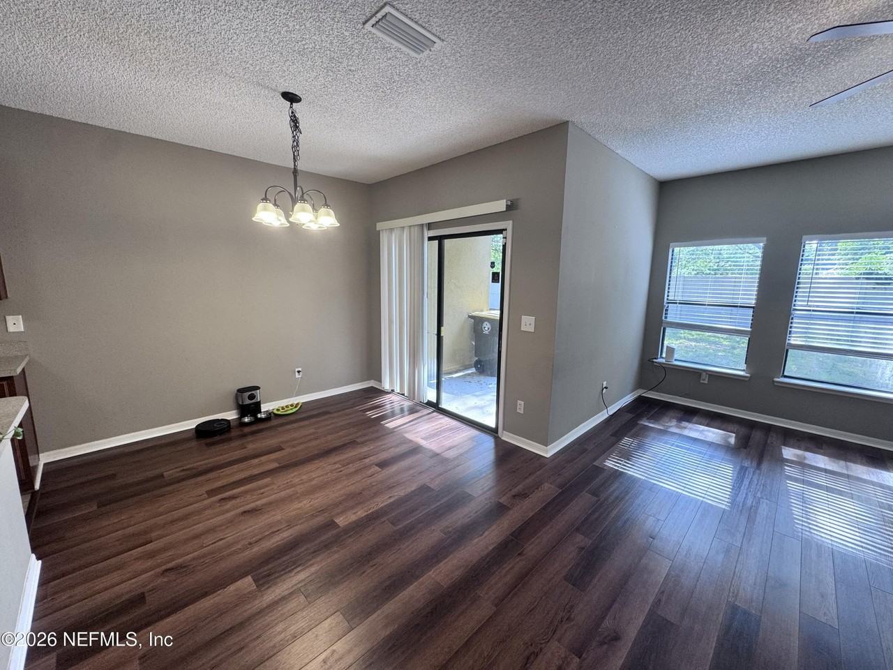 5216 Brighton Park Ln - Photo 5 of 26