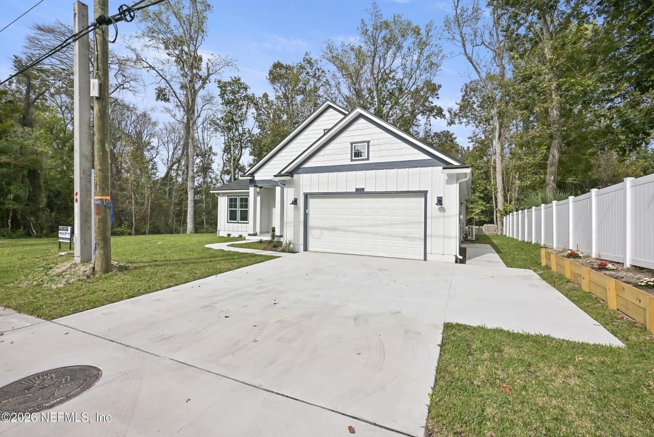 4435 Julington Creek Rd - Photo 4 of 45