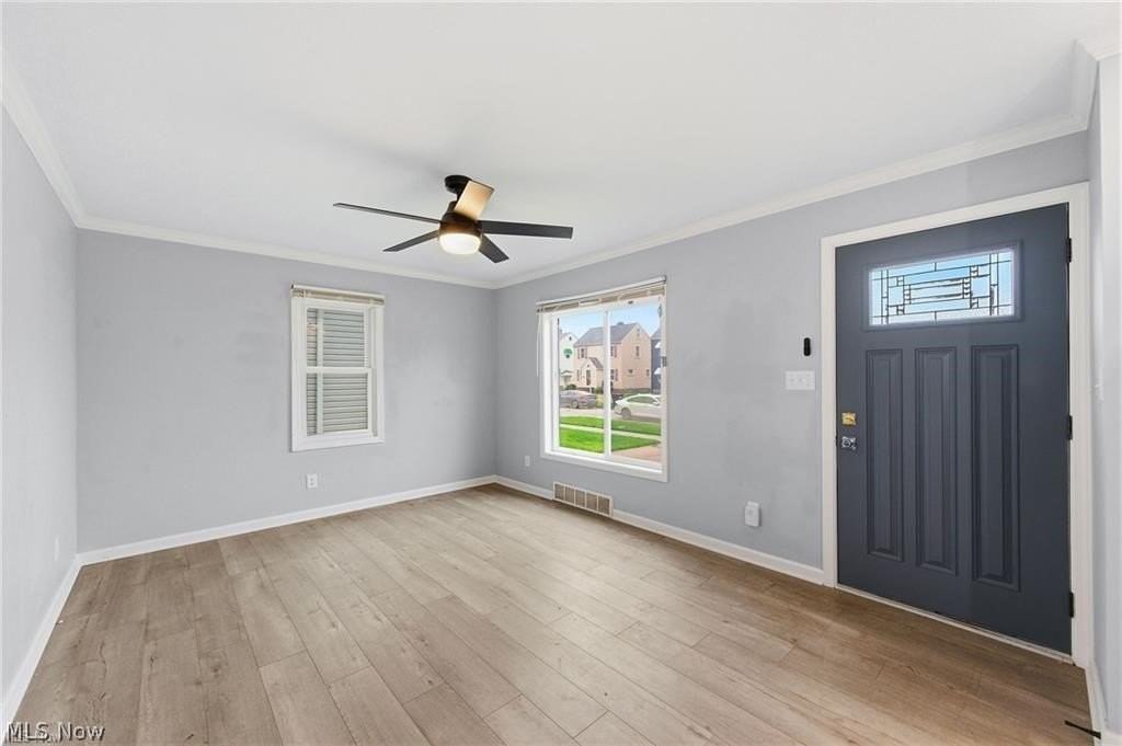 2819 Lincoln Ave - Photo 5 of 21