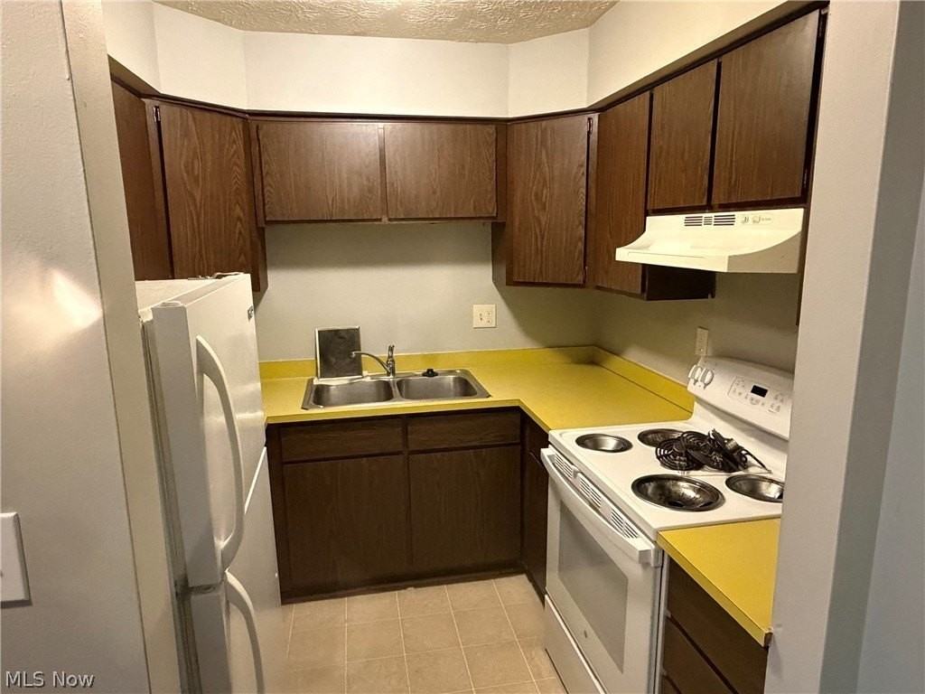 269 2nd St Ne #8 - Photo 5 of 7
