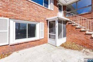154 Ames St - Photo 1 of 1