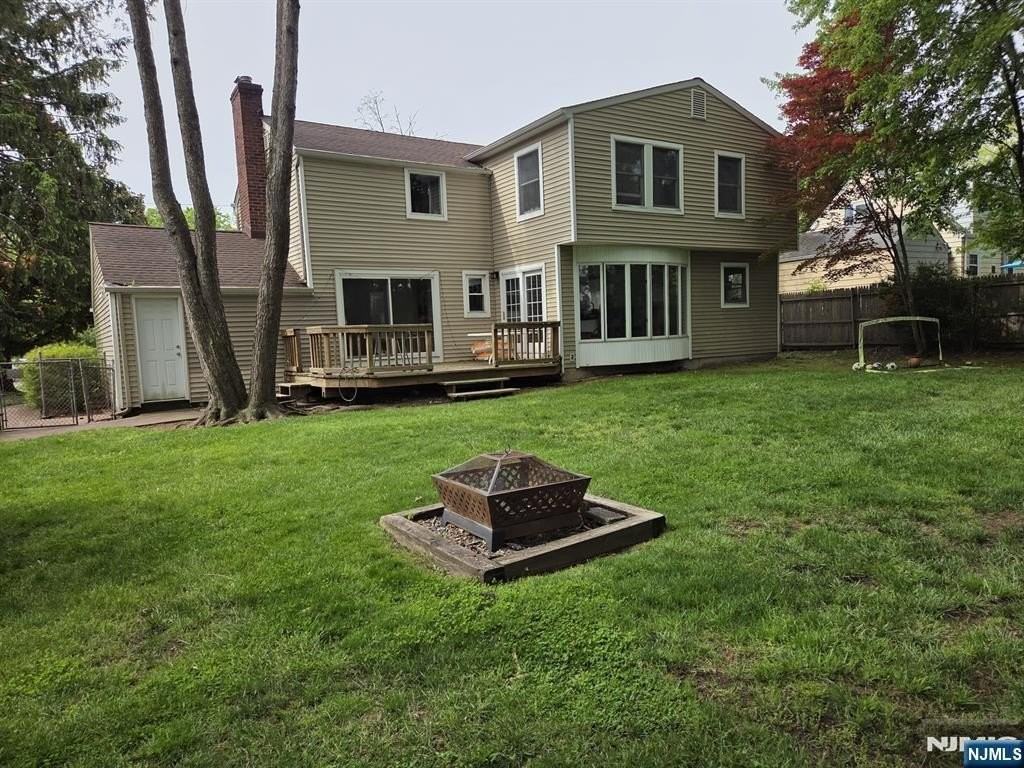 14 Louise Ln - Photo 2 of 24
