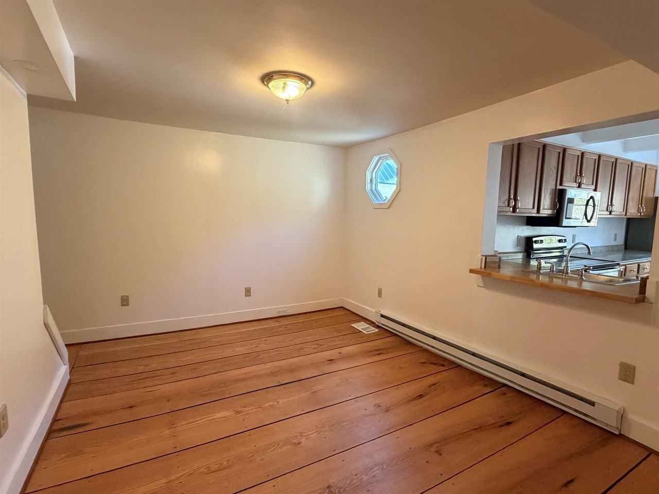 27 Ashuelot St #A - Photo 5 of 13