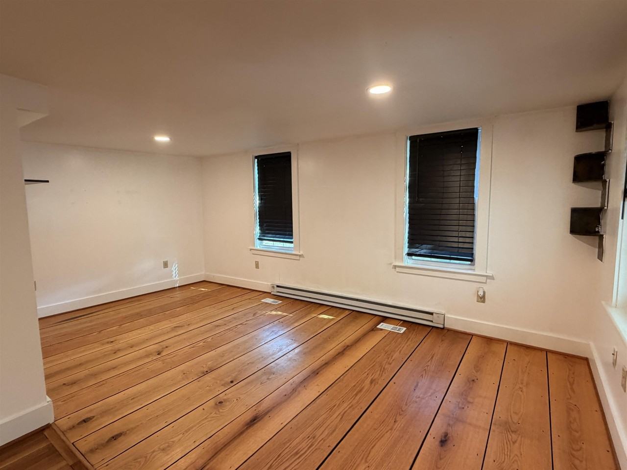 27 Ashuelot St #A - Photo 6 of 13