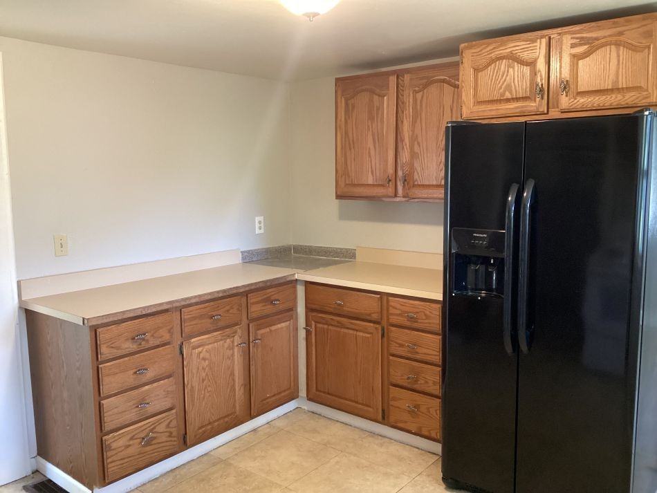 545 N Goodlet Ave #1 - Photo 3 of 12