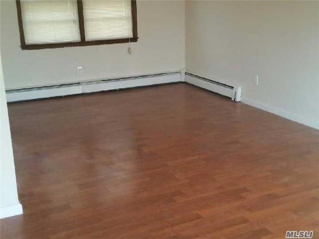 9 Hillwood Dr - Photo 3 of 4