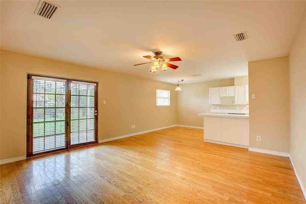 2104 Meadow Dl - Photo 6 of 27