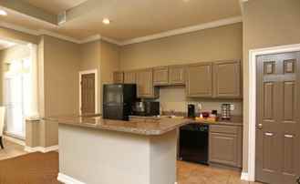 700 E Ash Ln - Photo 1 of 1