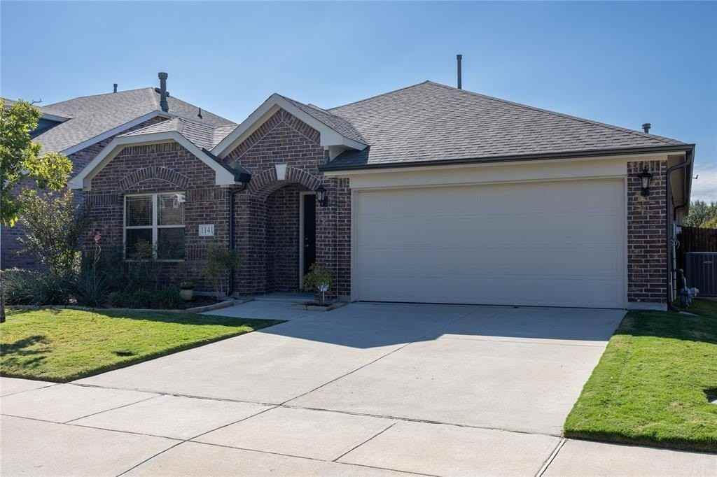 1141 Kingston Ct - Photo 2 of 37