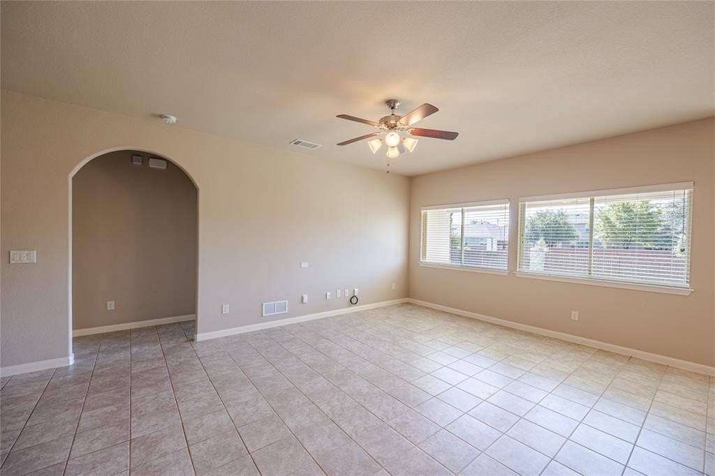 1141 Kingston Ct - Photo 6 of 37