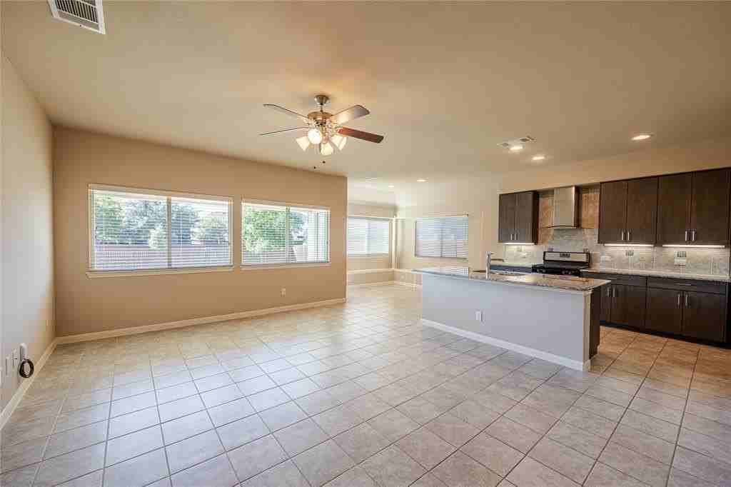 1141 Kingston Ct - Photo 7 of 37