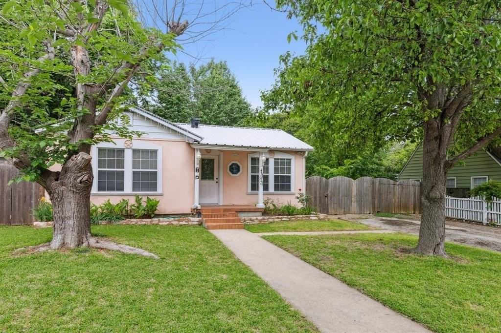 1424 Knight St - Photo 2 of 25