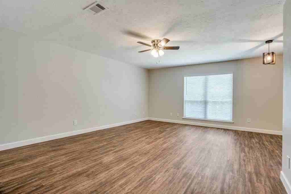 516 Northridge Dr - Photo 3 of 12