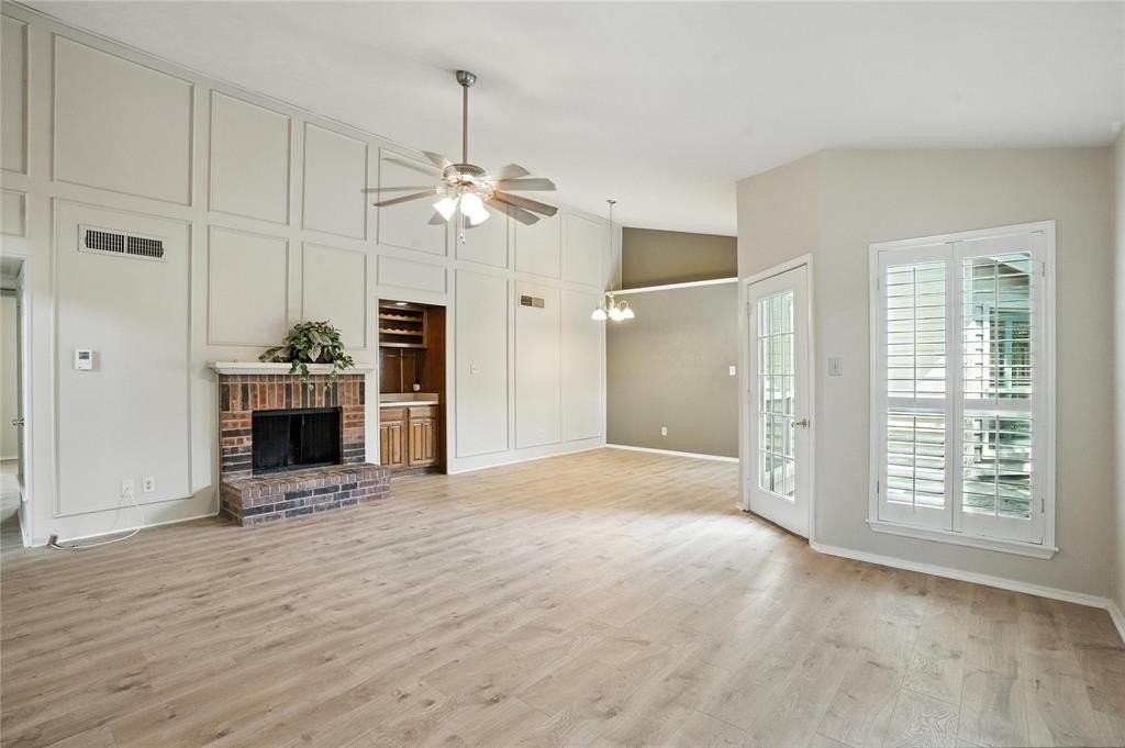 4405 Ballinger Dr - Photo 6 of 9