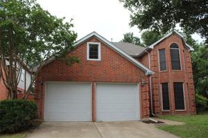 featured image of 2243 Ellis Dr
